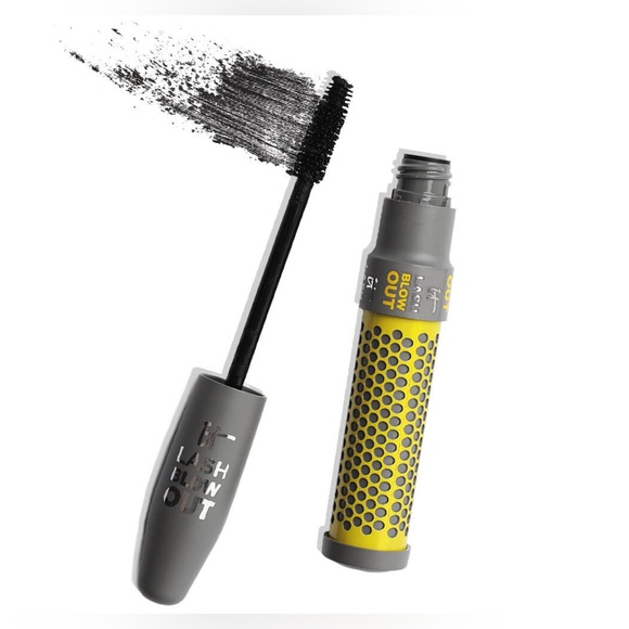 𝐈𝐭 𝐂𝐨𝐬𝐦𝐞𝐭𝐢𝐜𝐬 𝐁𝐥𝐨𝐰𝐨𝐮𝐭 𝐕𝐨𝐥𝐮𝐦𝐢𝐳𝐢𝐧𝐠 𝐌𝐚𝐬𝐜𝐚𝐫𝐚 - Picture 3 of 11